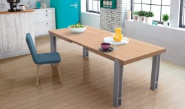 Mesa de Comedor extensible con acabado lacado o en chapa natural y patas metálicas Ref L165000