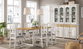 Salón comedor estilo provenzal con Aparador con vitrina, mesa de comedor y sillass Ref JI66