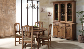 Salón comedor estilo provenzal con Aparador con vitrina, mesa de comedor y sillas Ref JI76