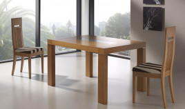 Mesa de Comedor extensible con tapa de madera y detalle cristal Ref R62000