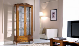 Vitrina clásica fabricada en Italia Ref TR10058