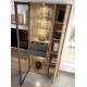Salón moderno con módulos bajos y vitrina Ref YD2522