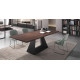Mesa comedor fabricada en madera de roble y patas metálicas Ref Q48000