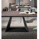 Mesa comedor fabricada en madera de roble y patas metálicas Ref Q48000