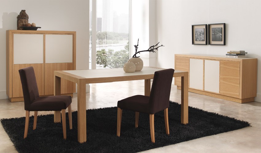 Mesa de comedor extensible fabricada en roble y cerámica