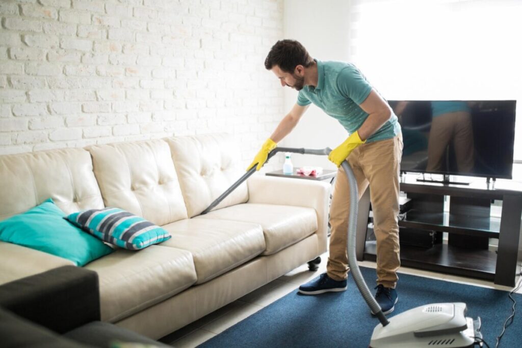 Frecuencia de limpieza de muebles y tapicerías de tu casa